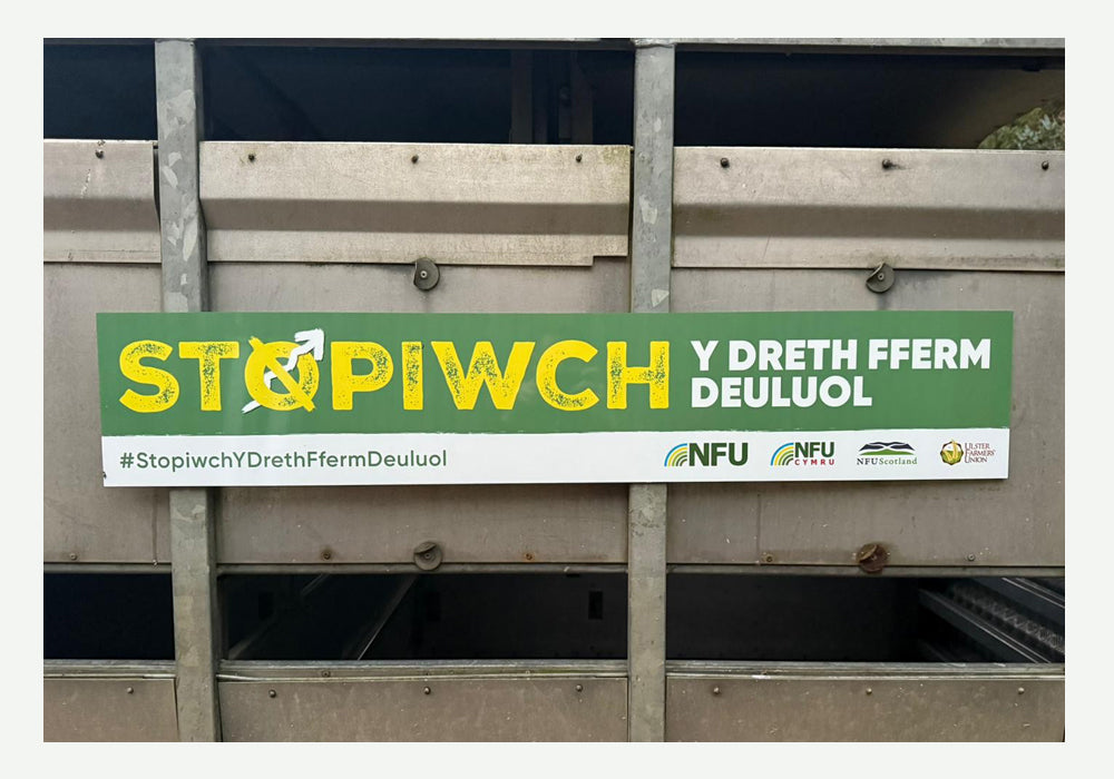 Trailer Board Cymru Close-up